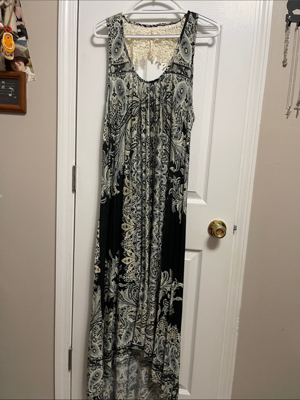 ONE WORLD Black and Cream Paisley High-Low Maxi Dress